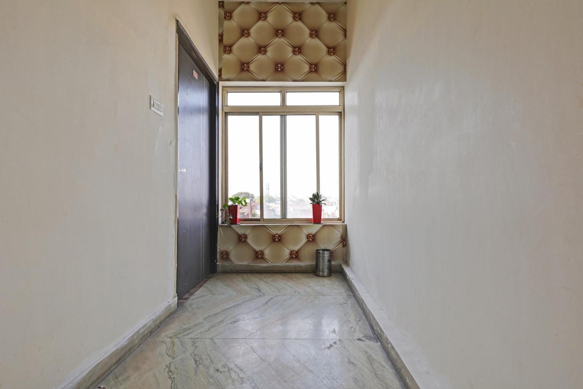 Spot On 81167 Hotel Asdr Rudrapur Luaran gambar
