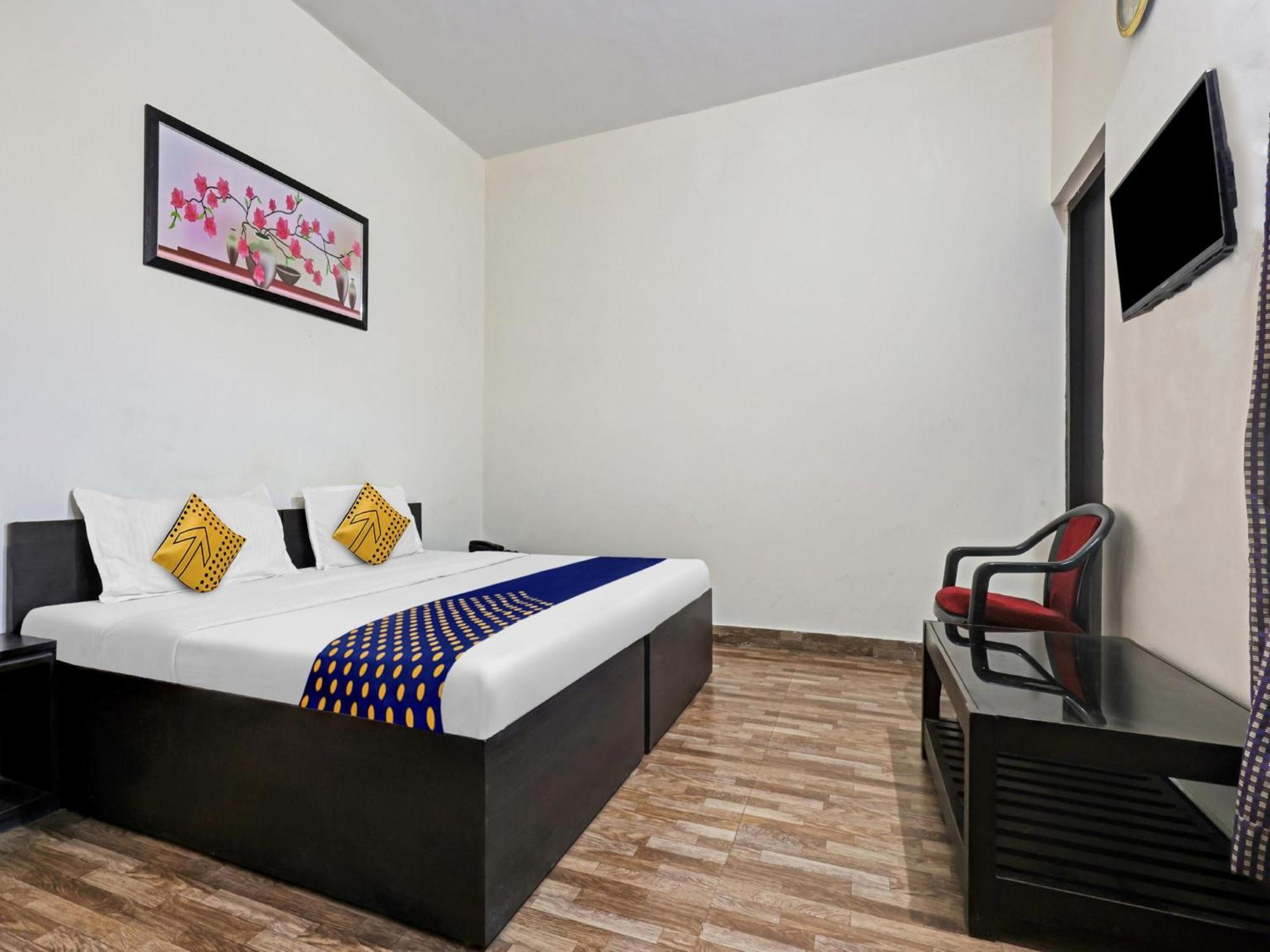 Spot On 81167 Hotel Asdr Rudrapur Luaran gambar